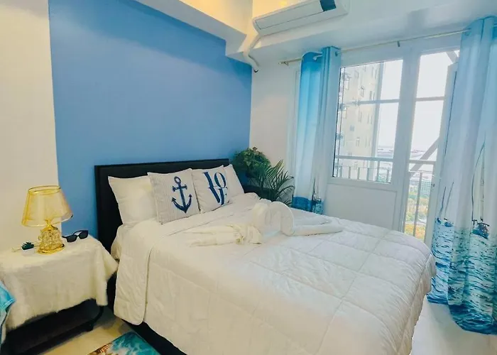 Ocean Theme Navy Blue Deluxe With Ps4 And Balcony Overlooking Bay And Zoo Near Yacht Club And Star Hotel Manila